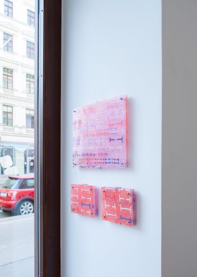 Darja Shatalova, 2^4EP-TF2, 2026, lacquer marker, four acrylic glass plates, three pieces, 32,5 x 28 x 3,5 cm, 16 x 14 x 3,5 cm (2x), unique